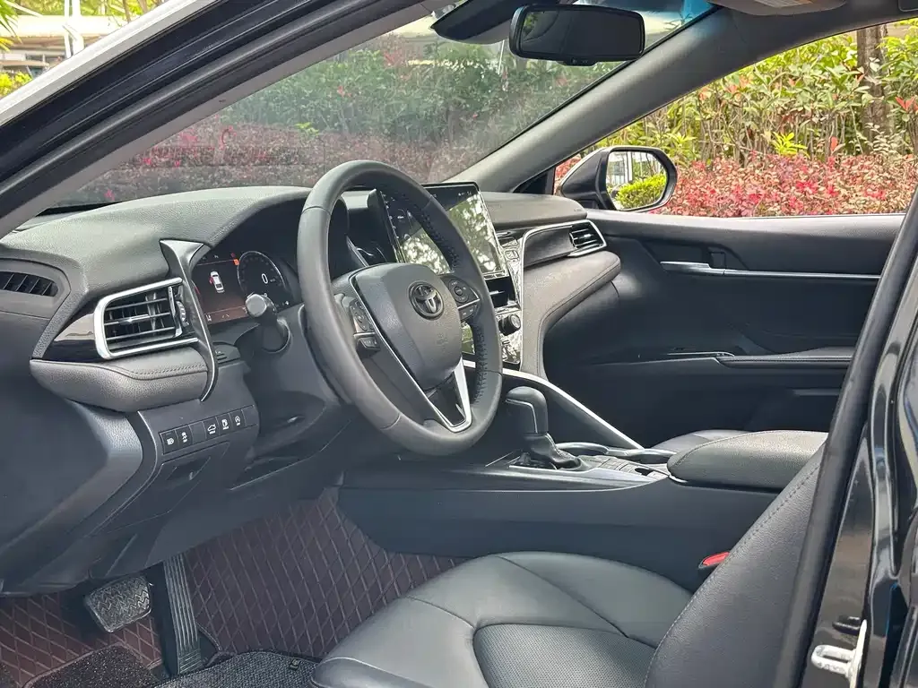 Toyota Camry 2022 из CN, фото 5