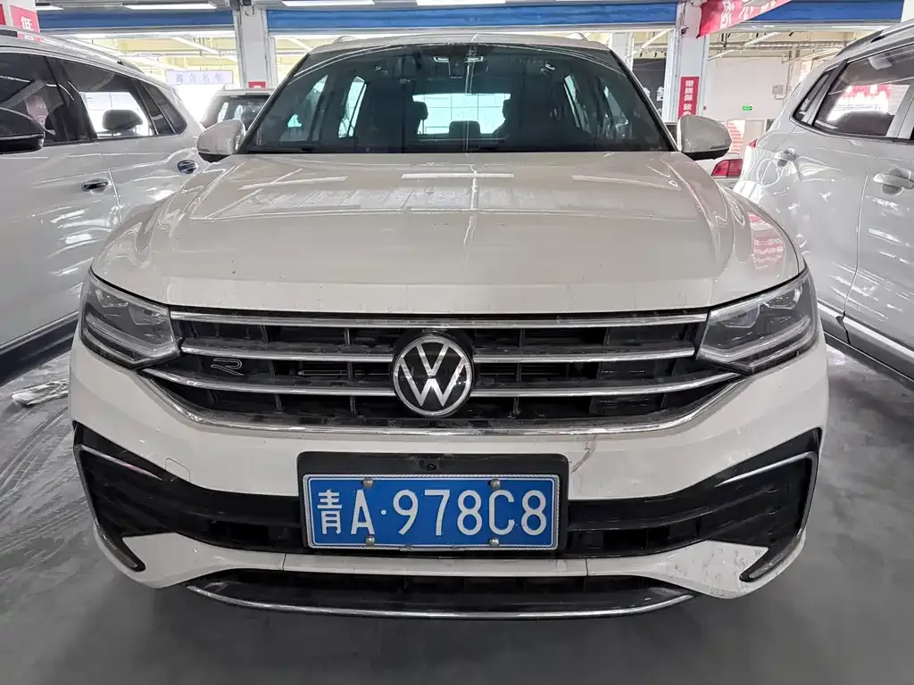Volkswagen Tiguan L 2022 из CN, фото 8