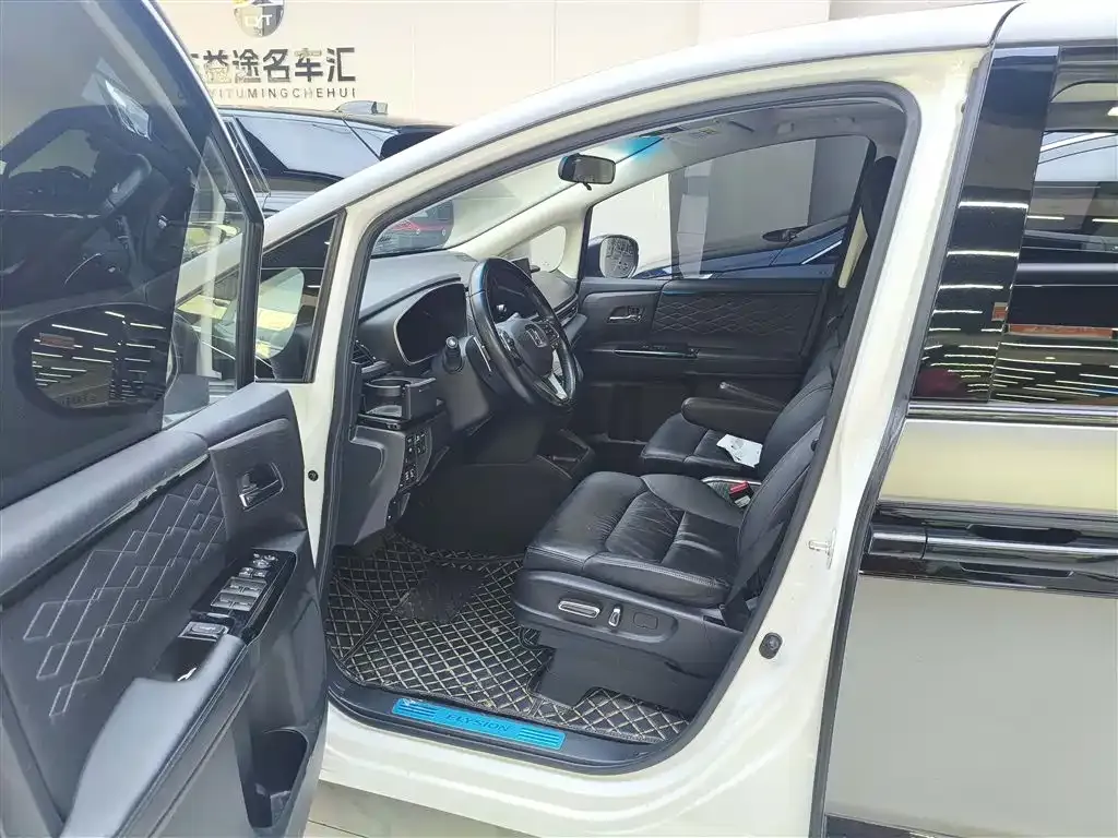 Honda Elysion 2022 из CN, фото 10