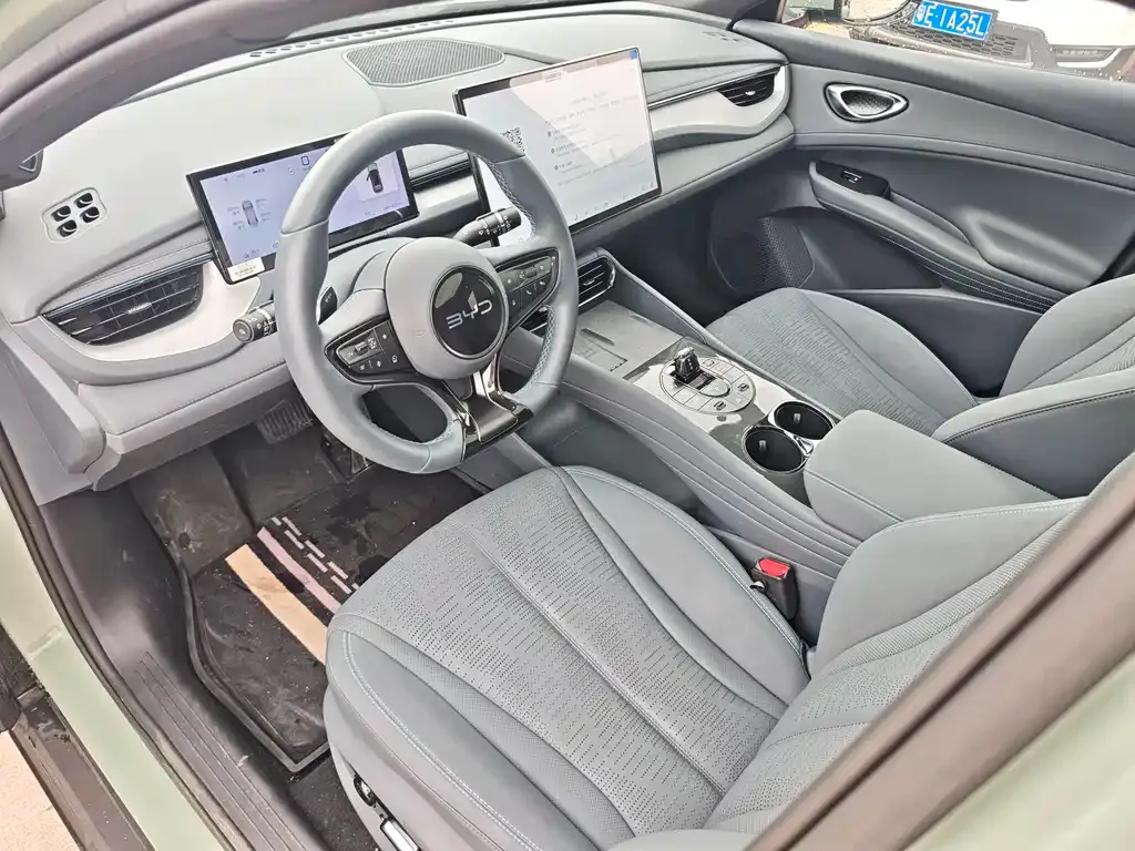 BYD Seal 06GT — фото 7