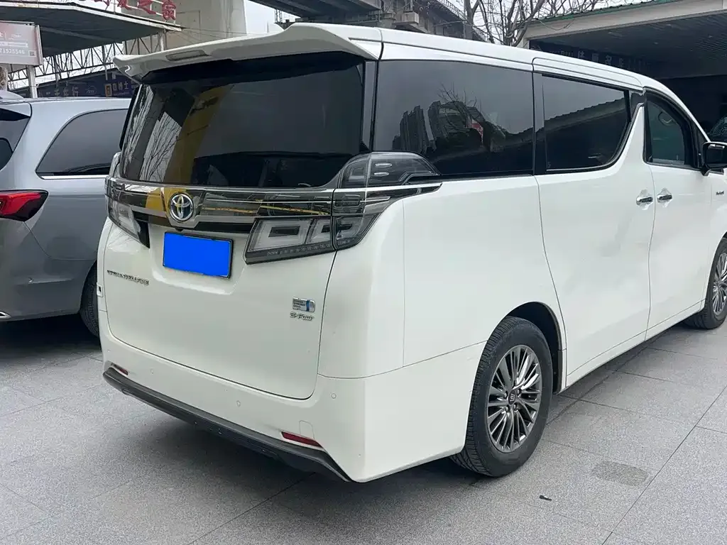 Toyota Vellfire 2021 из CN, фото 3
