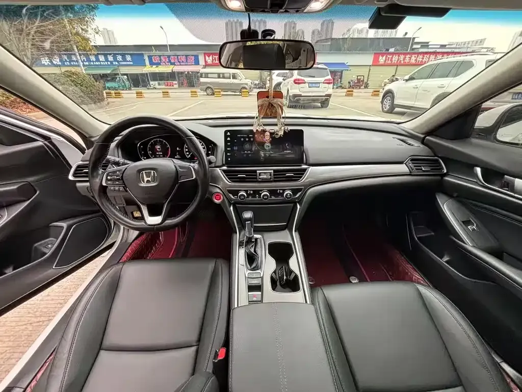 Honda Accord — фото 6