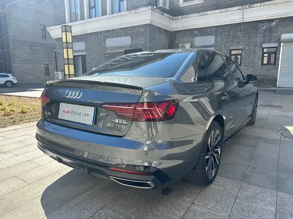 Audi A4L 2023 из CN, фото 10