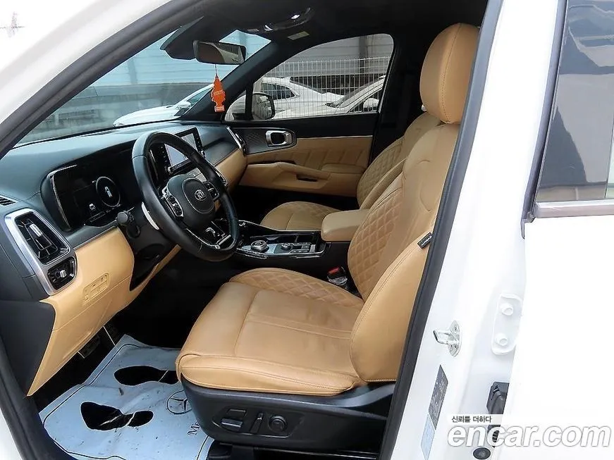 Kia Sorento — фото 5