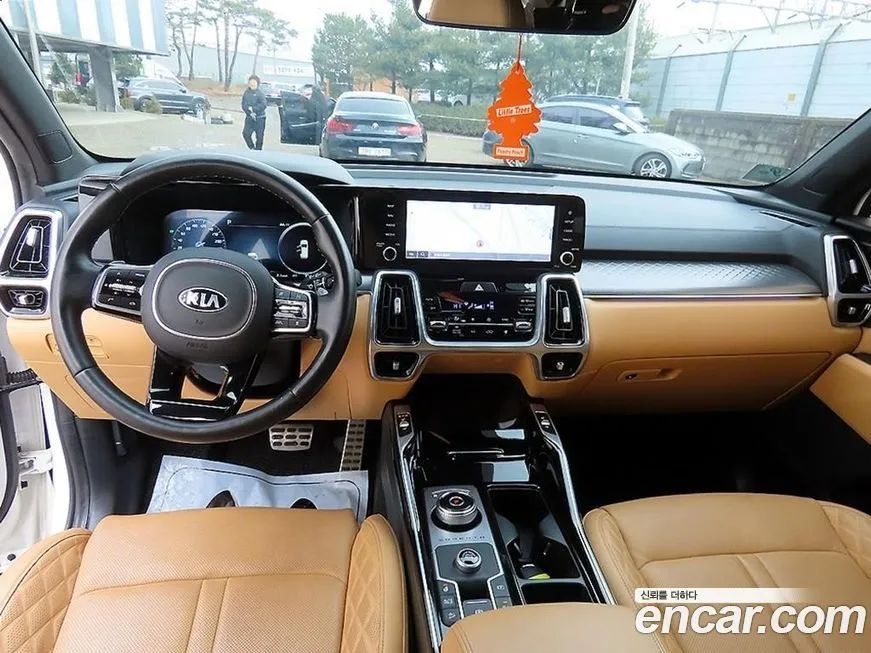 Kia Sorento — фото 6
