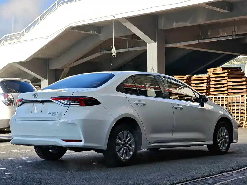 Toyota Corolla 2022 из CN, фото 7