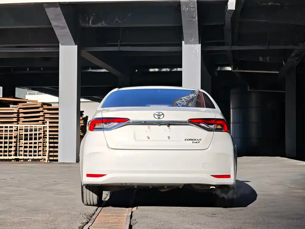 Toyota Corolla 2022 из CN, фото 2