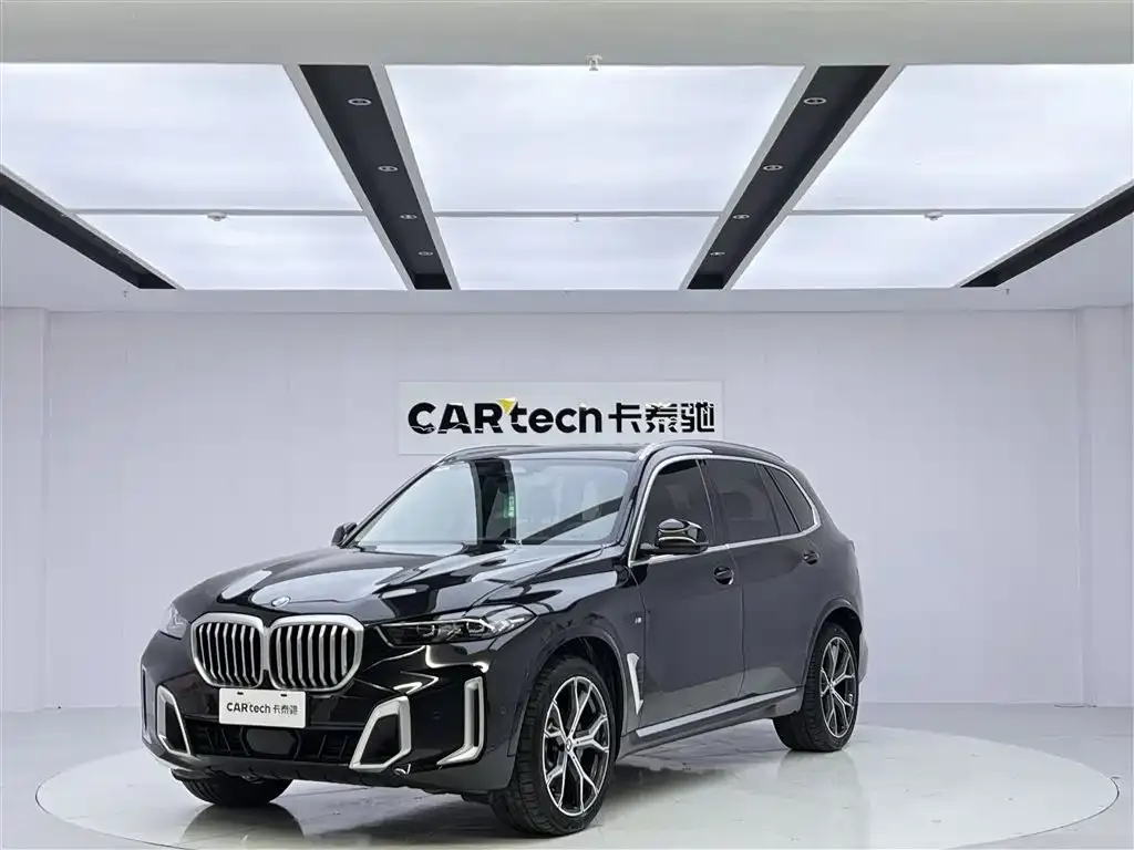 BMW X5 — фото 1