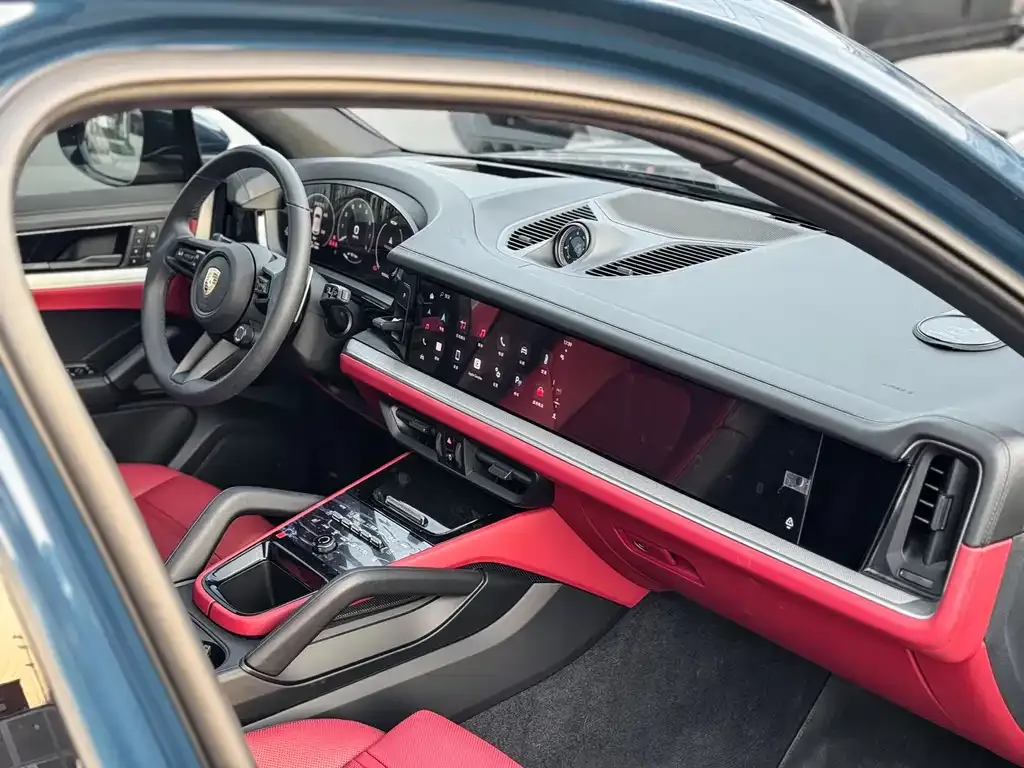 Porsche Cayenne 2024 из CN, фото 4