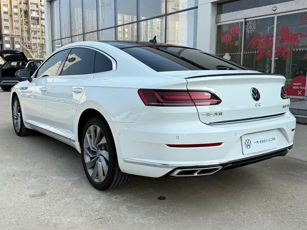 Volkswagen CC 2022 из CN, фото 8