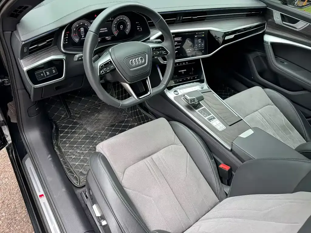 Audi A6L — фото 7