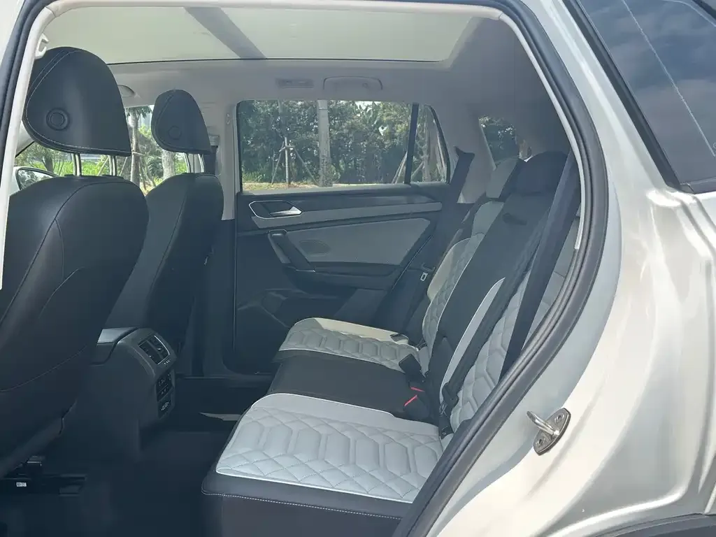 Volkswagen Tayron 2023 из CN, фото 8