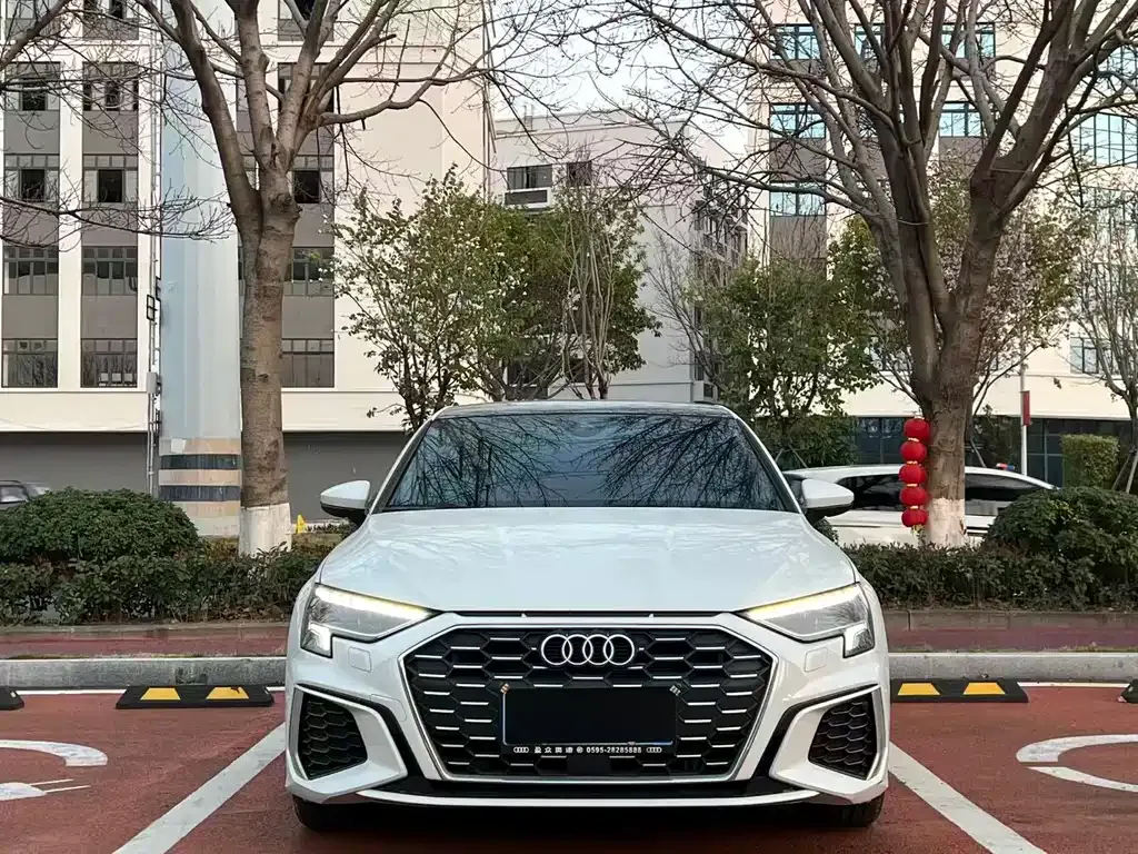 Audi A3 2023 из CN, фото 5
