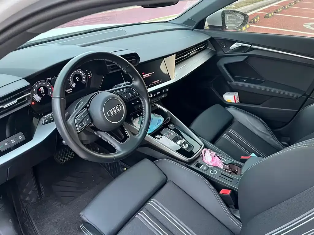 Audi A3 2023 из CN, фото 3