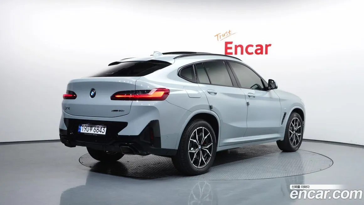 BMW X4 — фото 9