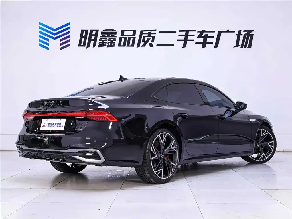 Audi A7L — фото 3