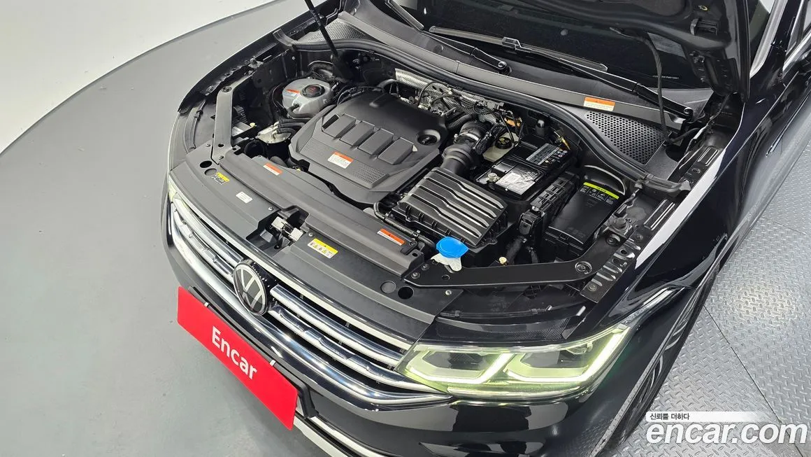 Volkswagen Tiguan — фото 8