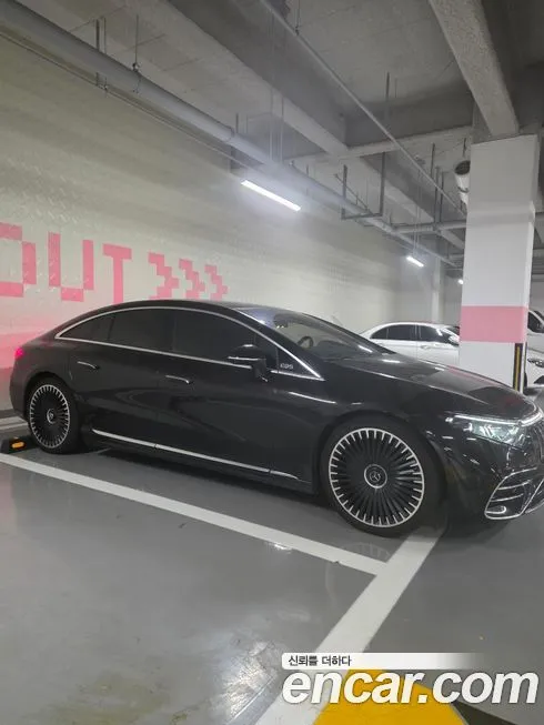 Mercedes-Benz EQS
