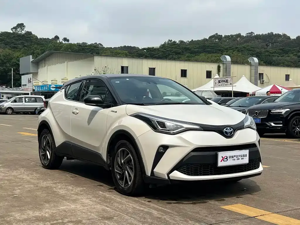 Toyota C-HR 2023 из CN, фото 8