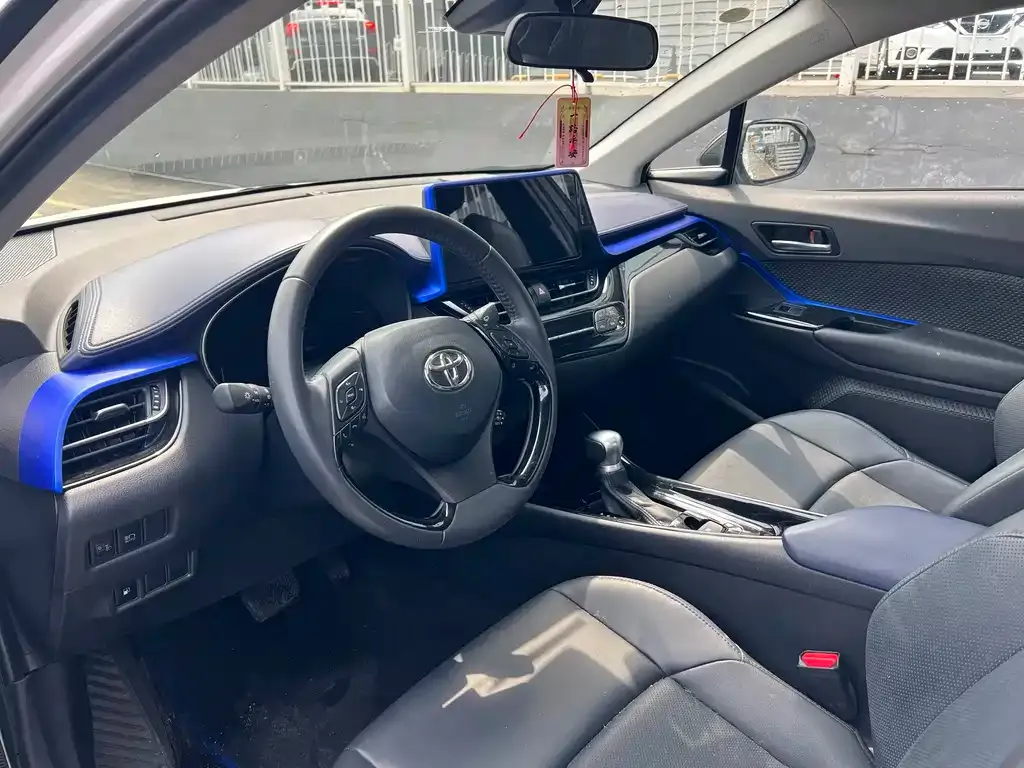 Toyota C-HR 2023 из CN, фото 10