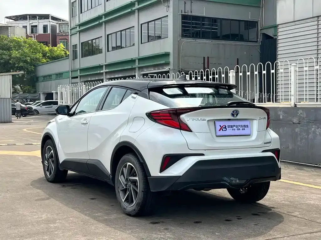 Toyota C-HR 2023 из CN, фото 6