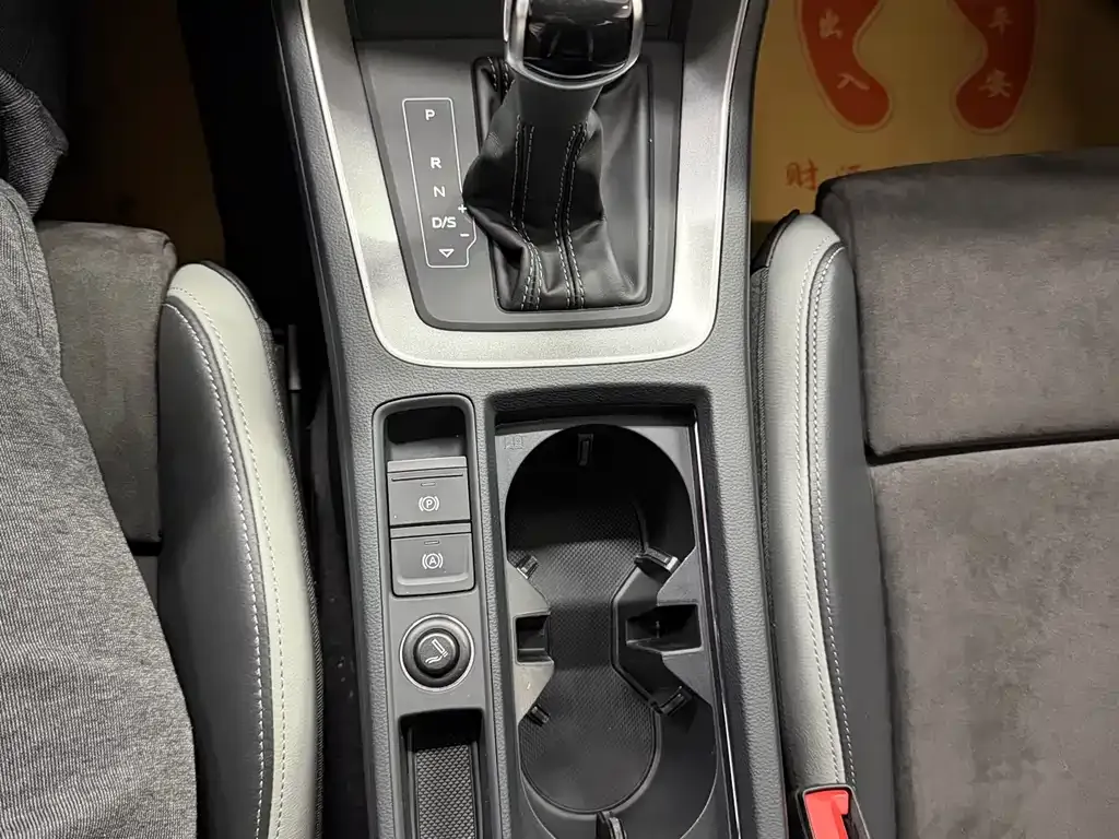 Audi Q3 2021 из CN, фото 10