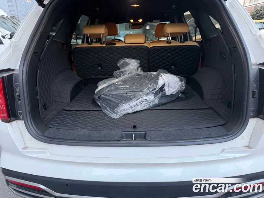 Kia Sorento — фото 9