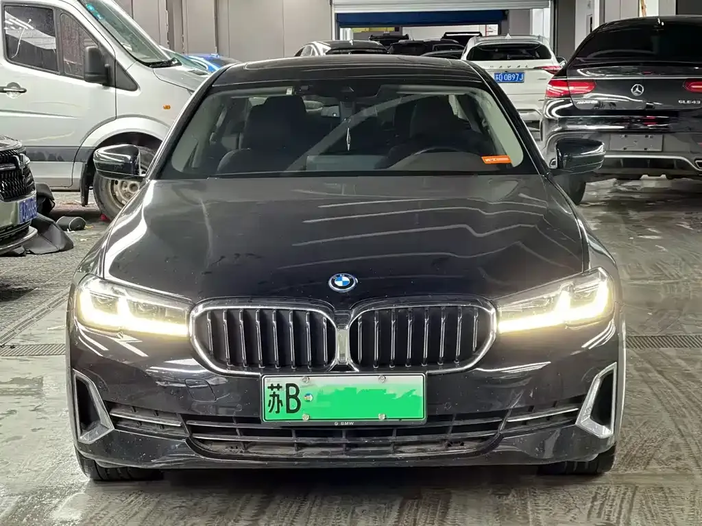 BMW 5 Series New Energy — фото 5