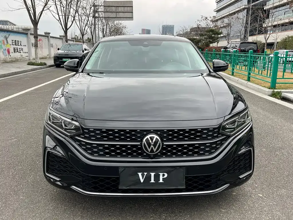 Volkswagen Passat 2024 из CN, фото 3