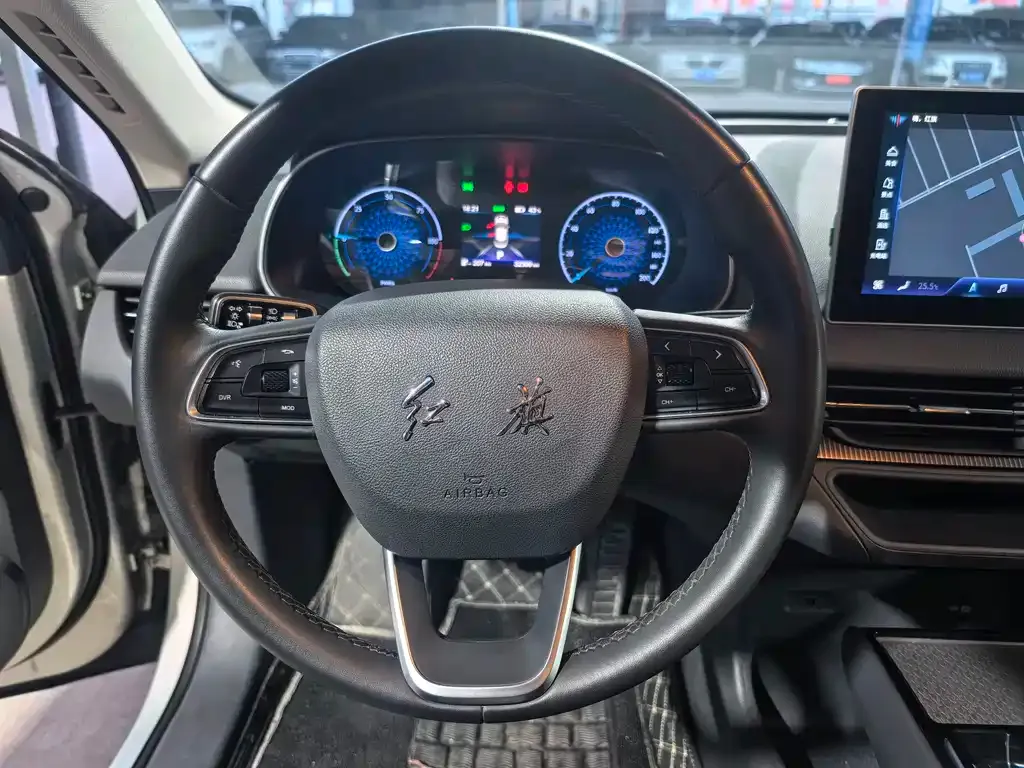 Hongqi E-QM5 — фото 7