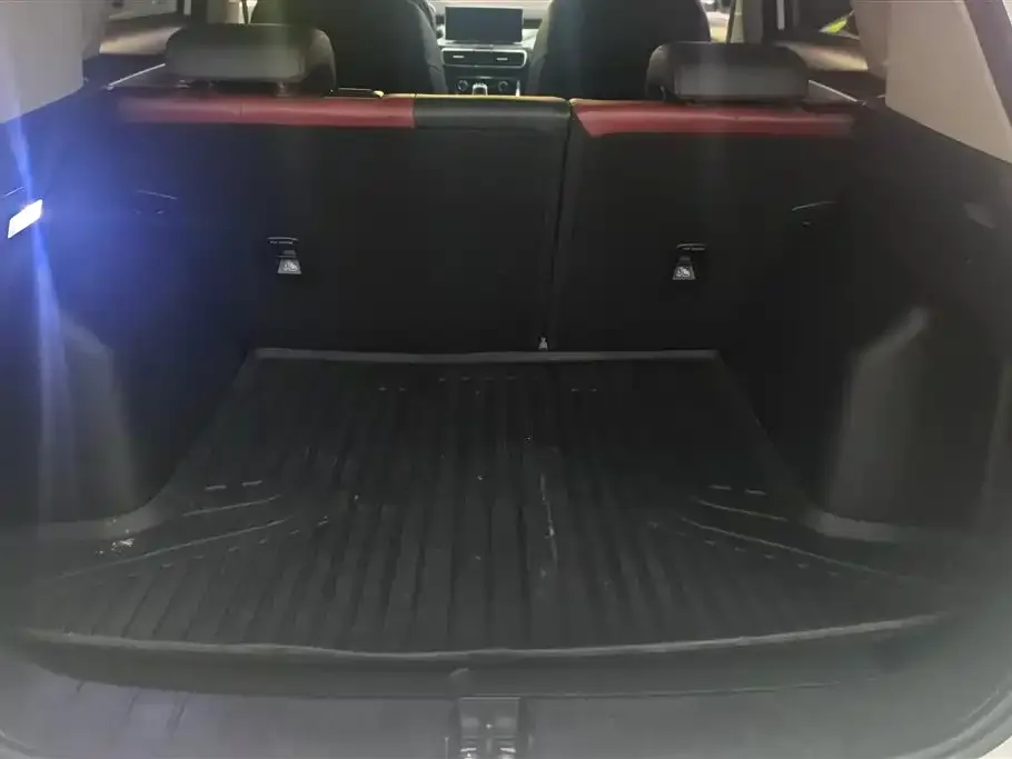 Geely Binyue — фото 10