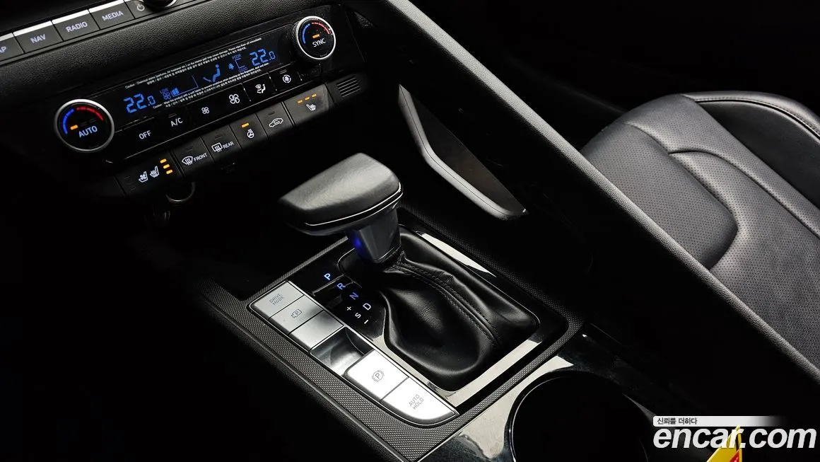Hyundai AVANTE — фото 8