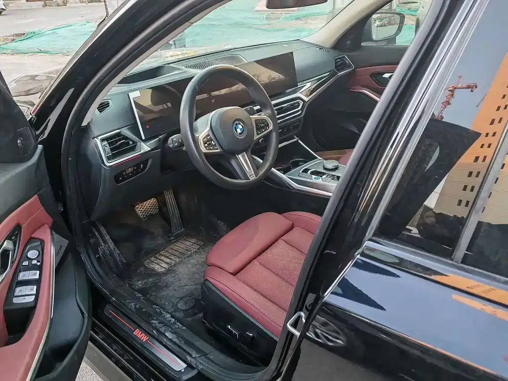 BMW i3 2023 из CN, фото 2