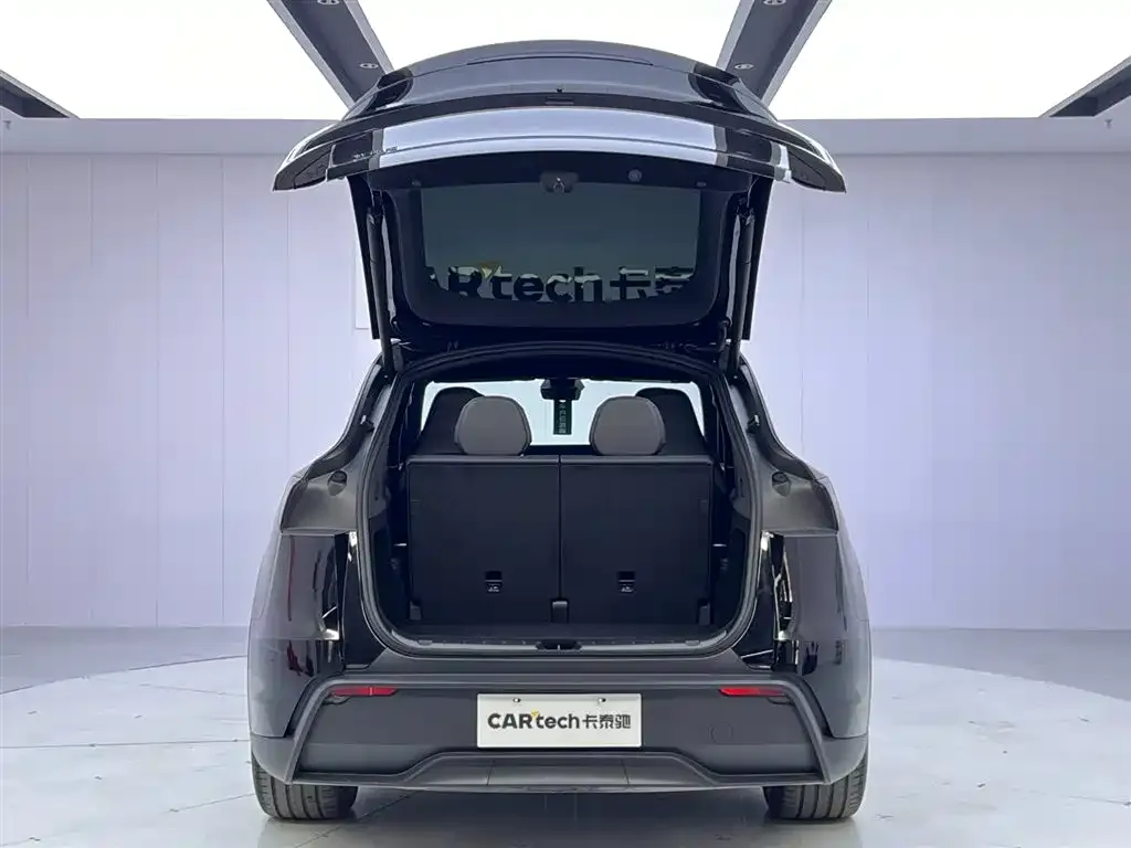 Tesla Model Y L 2026 из CN, фото 2