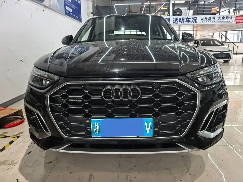 Audi Q5L 2021 из CN, фото 6