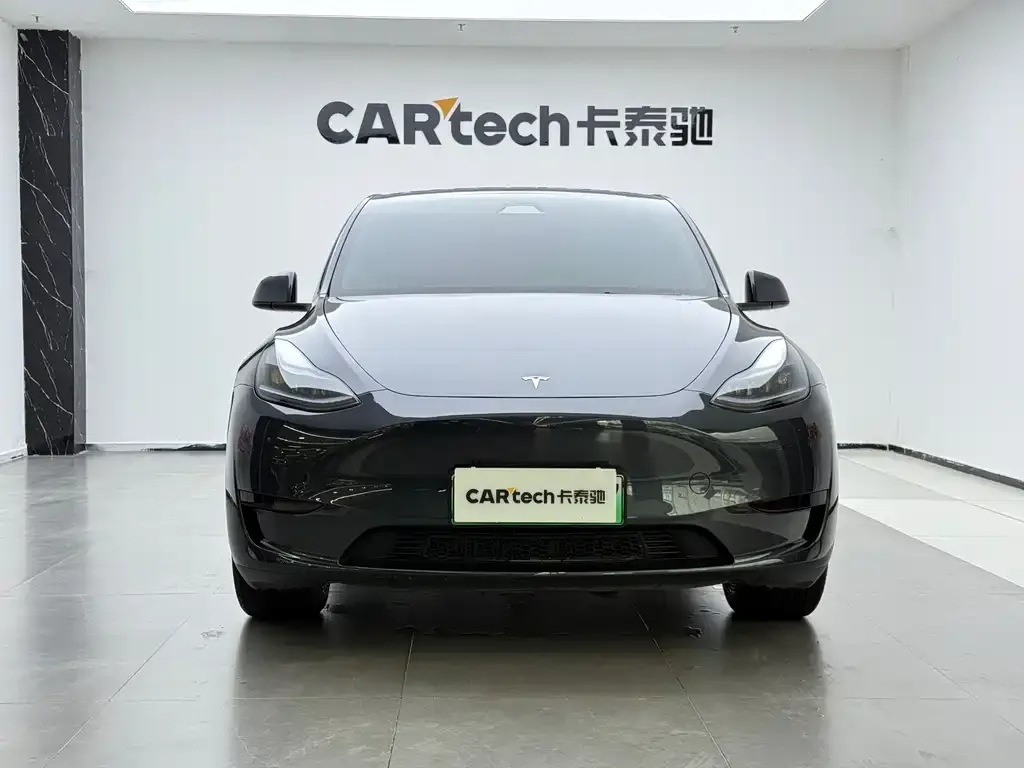 Tesla Model Y 2024 из CN, фото 2
