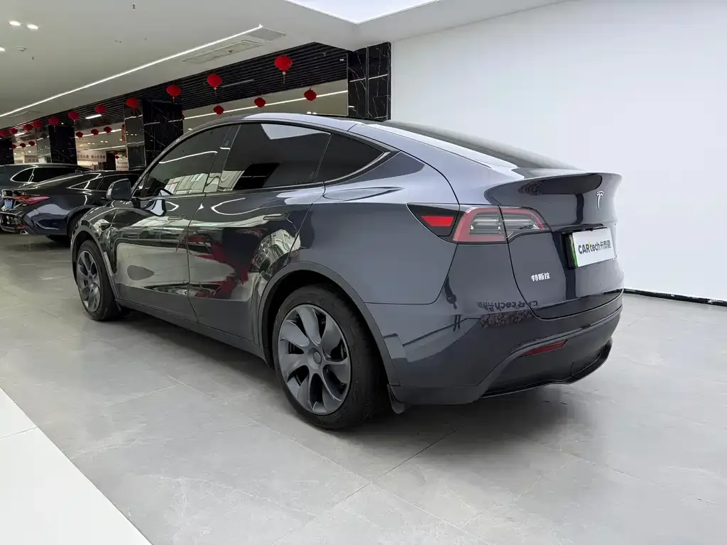 Tesla Model Y 2024 из CN, фото 4