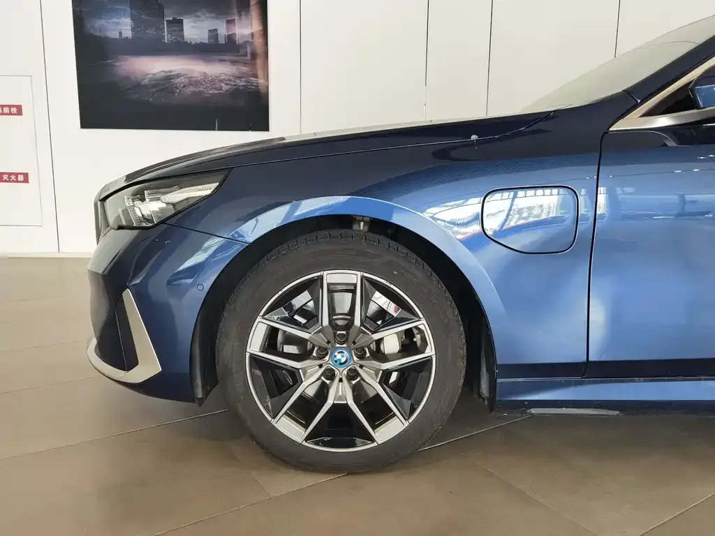 BMW i5 2024 из CN, фото 5