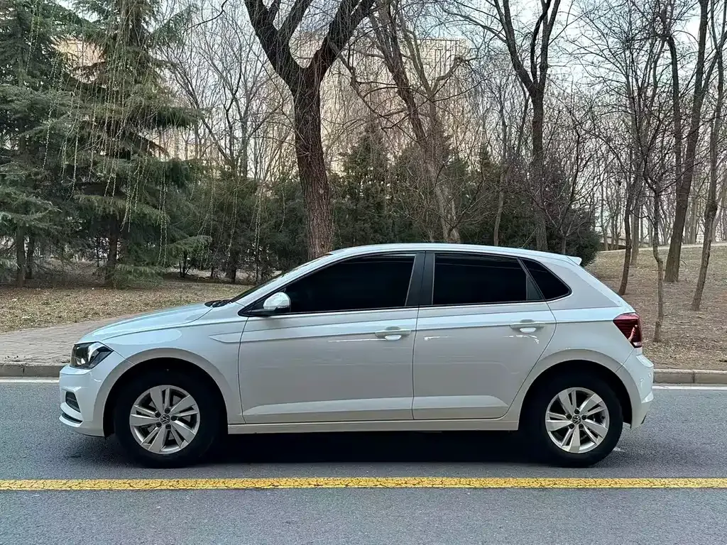 Volkswagen Polo 2024 из CN, фото 8