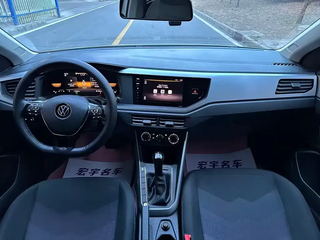 Volkswagen Polo 2024 из CN, фото 10