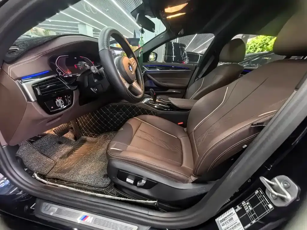 BMW 5 Series 2024 из CN, фото 4