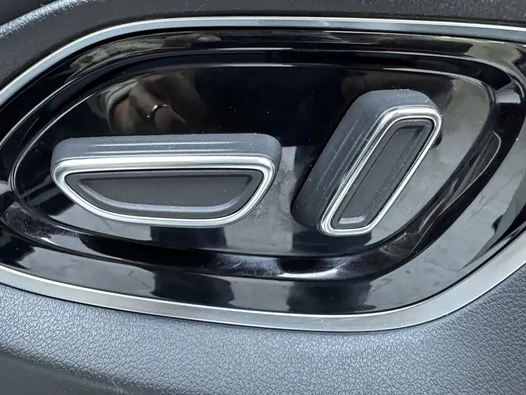 GAC Motor Trumpchi M6 — фото 10