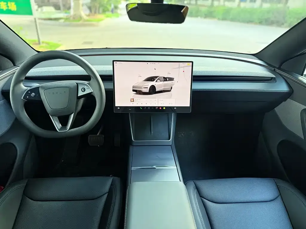 Tesla Model Y — фото 5