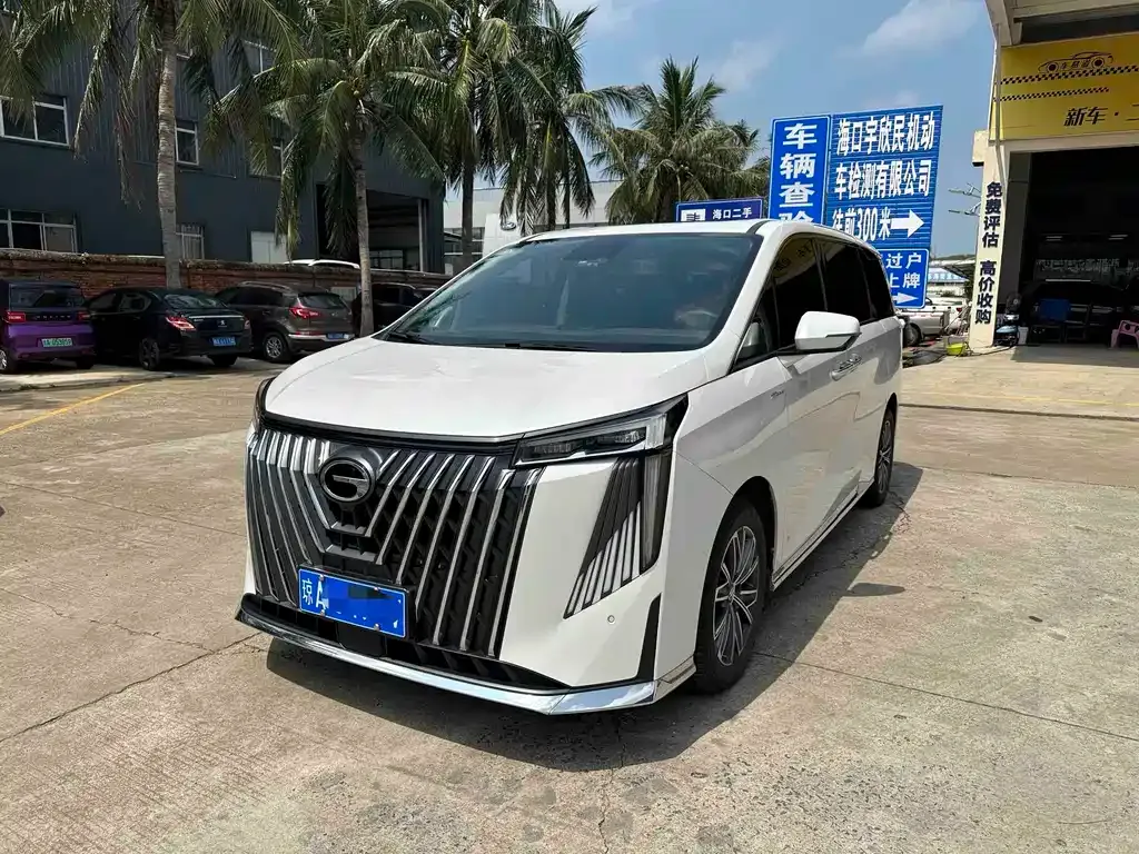 GAC Motor Trumpchi M8 — фото 1