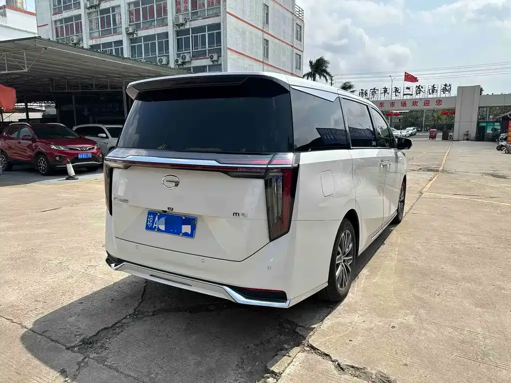 GAC Motor Trumpchi M8 — фото 3