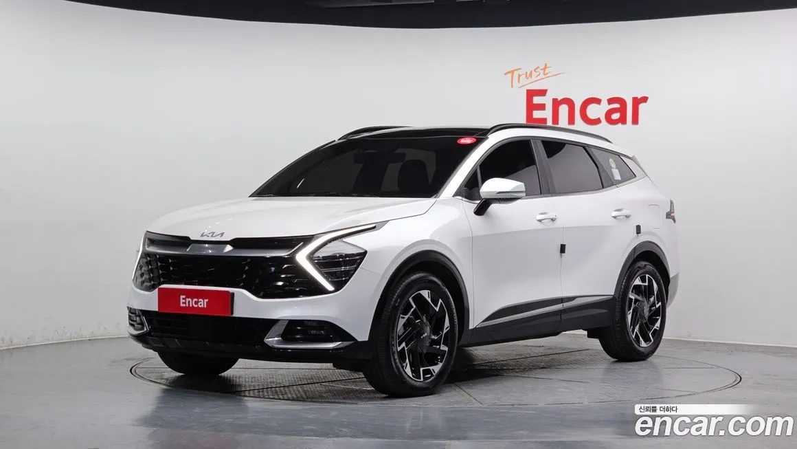Kia Sportage — фото 1