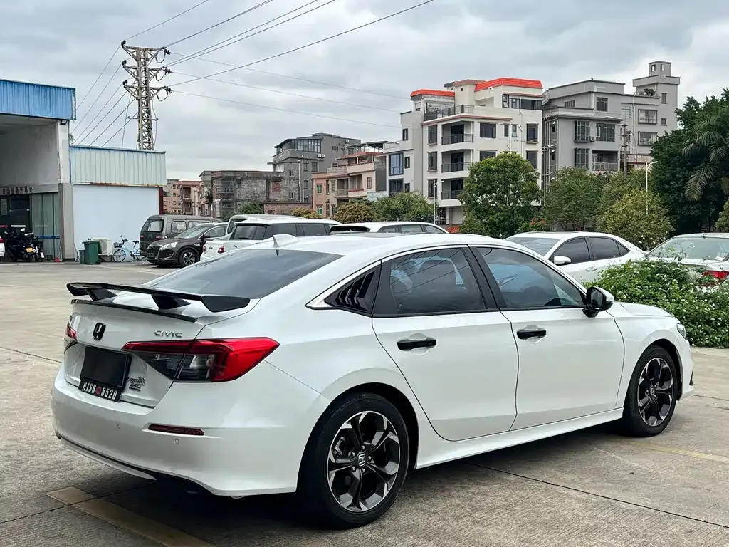 Honda Civic — фото 4