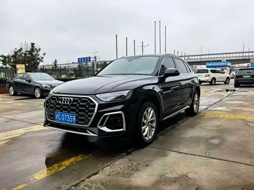 Audi Q5L 2022 из CN, фото 1