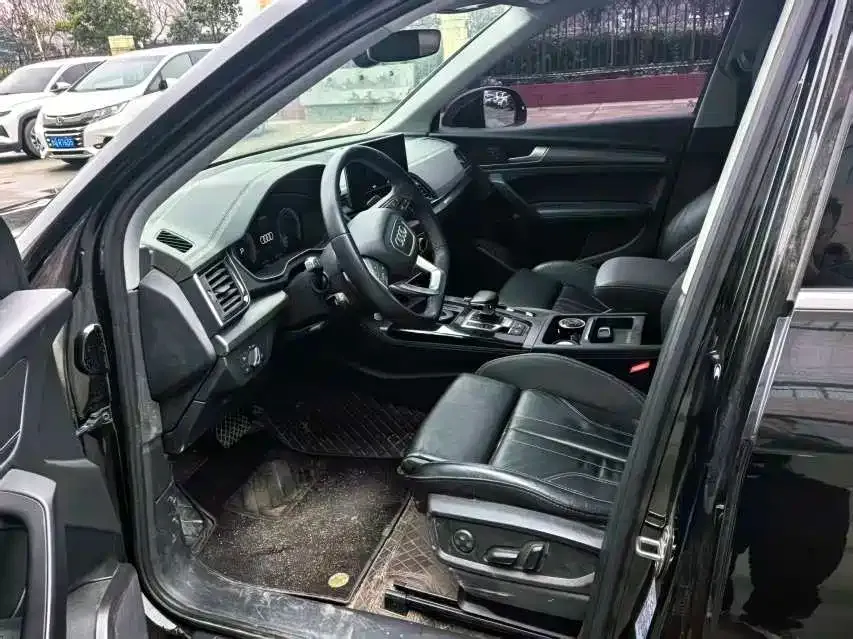 Audi Q5L 2022 из CN, фото 2