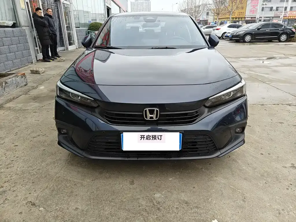 Honda Civic — фото 1